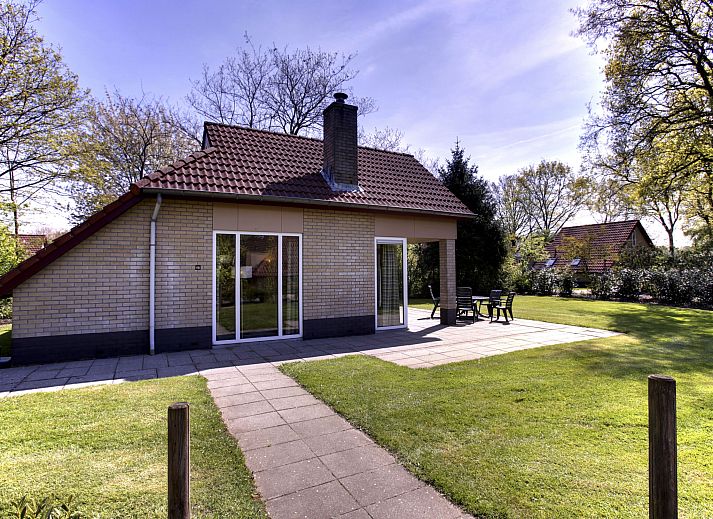 Geraeumige Terrasse im Ferienhaus 4-Personen, Dalfsen, Vechtstreek, Overijssel.