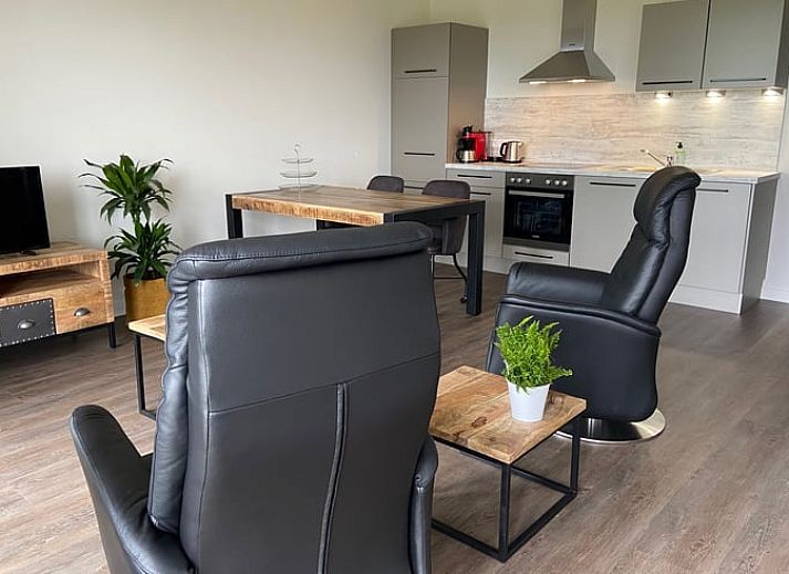 Cottage in Dalfsen with charming terrace and green garden, ideally located in the Vecht region, Overijssel for a relaxing stay.