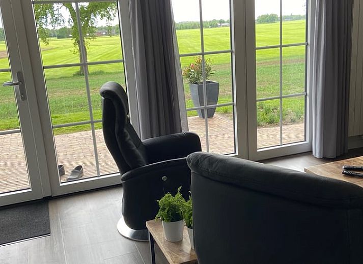 Cottage in Dalfsen with charming terrace and green garden, ideally located in the Vecht region, Overijssel for a relaxing stay.