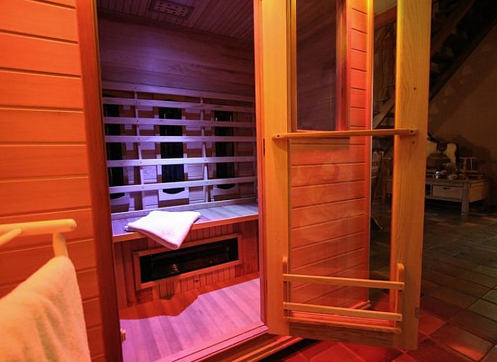 Charming entrance to Cottage in Balkbrug, vacation home in Vecht region, Overijssel.