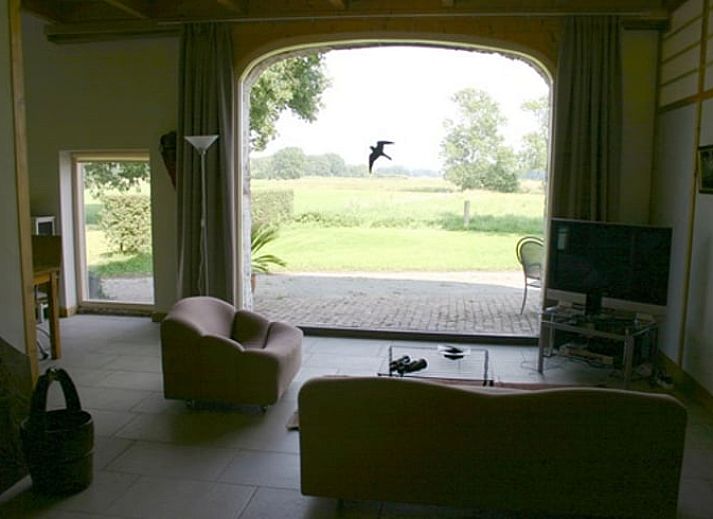 Charmantes Ferienhaus in Balkbrug, Region Vecht, Overijssel, umgeben von ueppigem Gruen und rustikaler Natur.