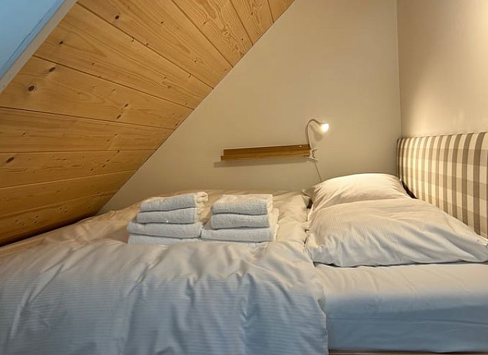 Uitgestrekte grasvelden rondom Huisje in Balkbrug, Overijssel