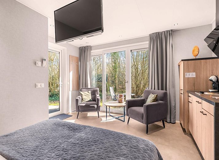Guest house 540880 - Holiday property Vechtstreek - Luxe bosrand loft met Hottub & Sauna