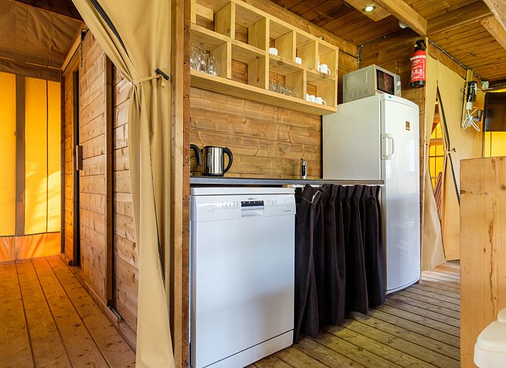 Guest house 541127 - Tent house Vechtstreek - Verandalodge