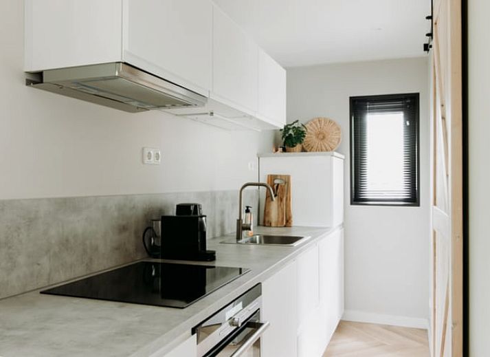 Comfortabele woonkamer in Vakantiehuisje in Rheezerveen, Vechtstreek, Overijssel.