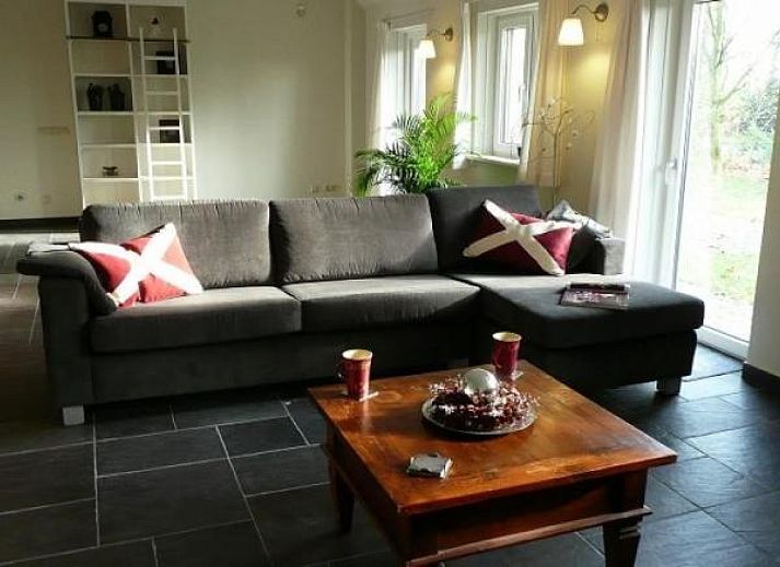 Terras van vakantiehuis OV250 in Stegeren-Ommen, Vechtstreek, Overijssel met gezellige zitplek.