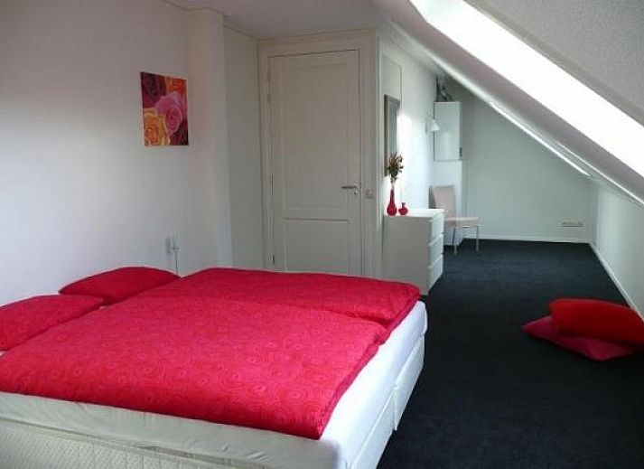 Moderne keuken in vakantiehuis OV250, gelegen in Stegeren-Ommen, Vechtstreek, Overijssel.