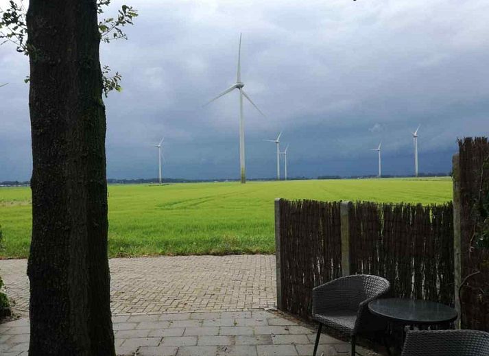 Gezellig zithoekje op het terras van OV249 in Stegeren-Ommen, Vechtstreek, Overijssel
