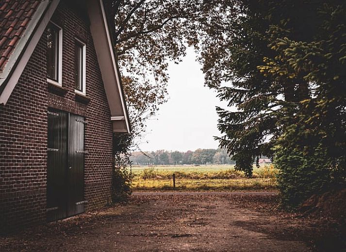 Cozy indoor cottage in Giethmen, Overijssel with wooden interior and modern kitchen in the Vecht region.
