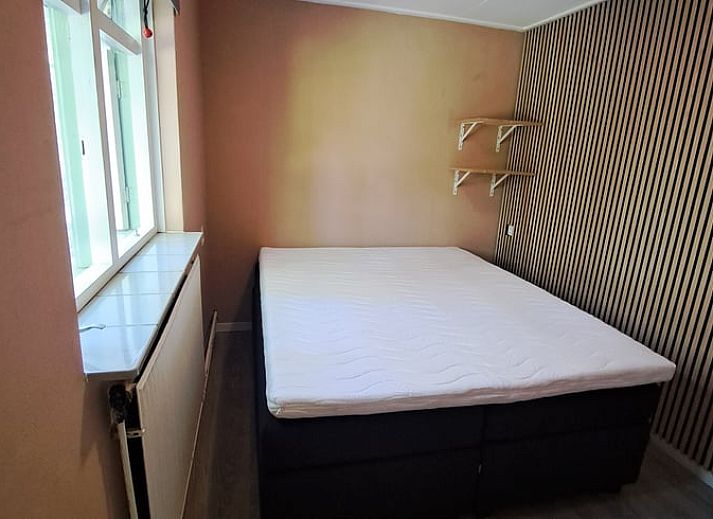 Aussenterrasse mit Blick auf den See im Ferienhaus in Vilsteren, Region Vecht, Overijssel.