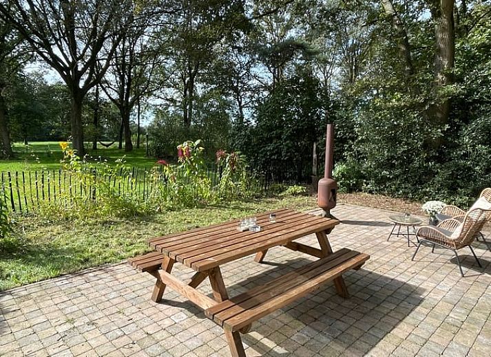 Rustikales Ferienhaus in Lemele mit Holzfassade in der Region Vecht, Overijssel.