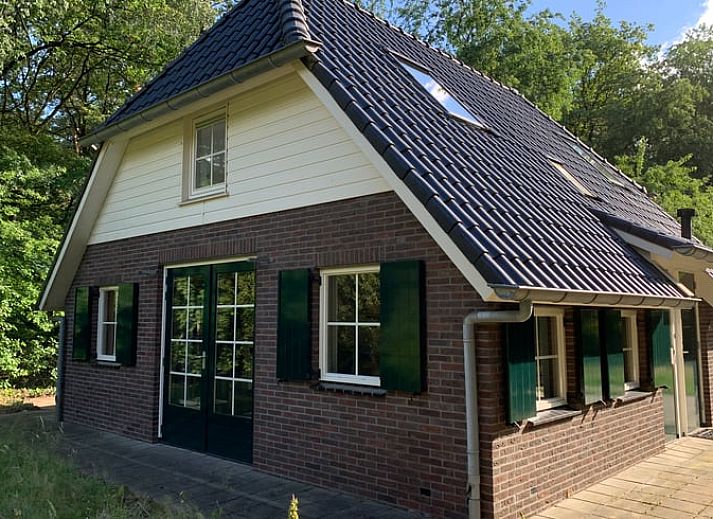 Ferienhaus in Lemele, ein charmantes Ferienhaus in der Region Vecht, Overijssel, umgeben von ueppiger Natur und ruhiger Umgebung.