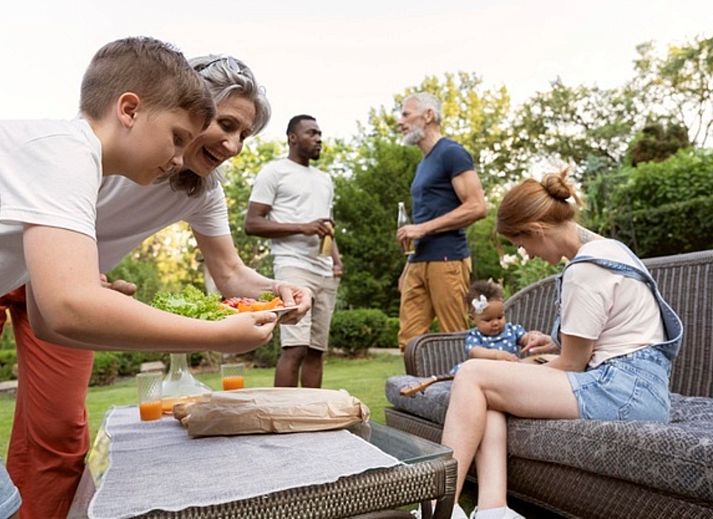 Vakantiehuis OV650 in Lemele, Overijssel omgeven door groene natuur.
