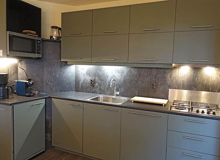 OV675 vacation home in Lemele with spacious bathroom in Vechtstreek, Overijssel.