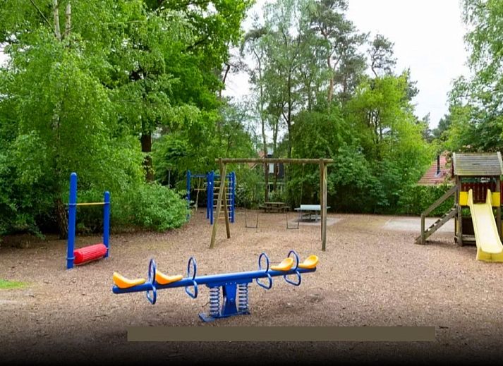 Fully equipped kitchen in OV675 vacation home, Lemele, Vechtstreek, Overijssel.