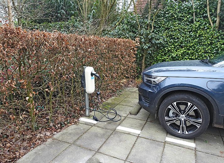 Gemuetliches Schlafzimmer im Ferienhaus OV676 in Lemele, Vechtstreek, mit zwei Betten.