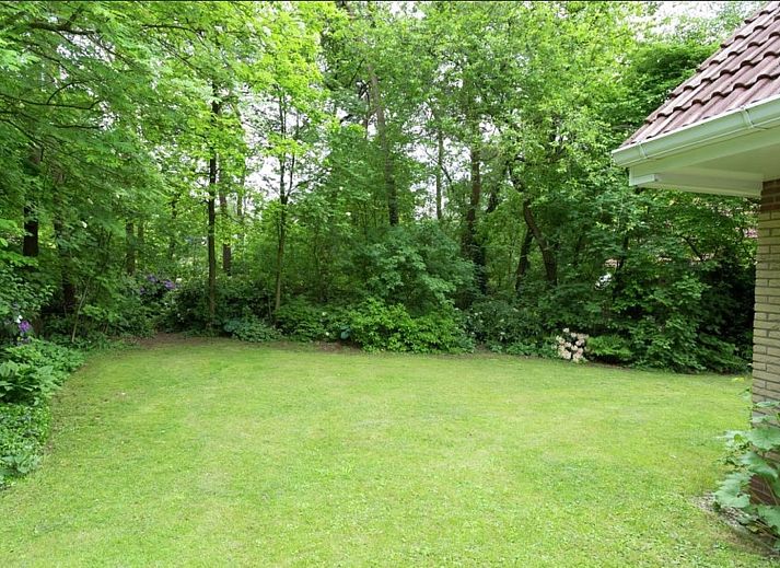 Stijlvolle woonkamer van OV677 vakantiehuis in Lemele, Vechtstreek.