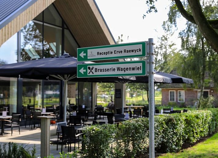 Modern kitchen in Cottage in Radewijk, vacation home in the Vecht region, Overijssel.
