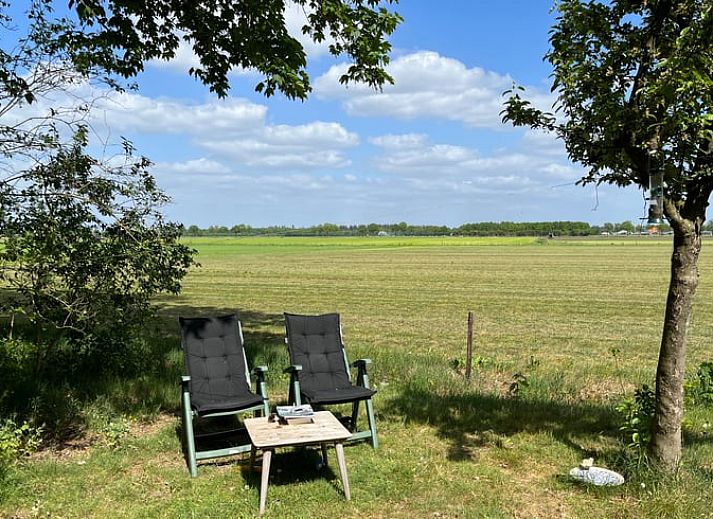 Geniet van het uitzicht op de velden vanuit Vakantiehuisje in Stegeren in de Vechtstreek, Overijssel.