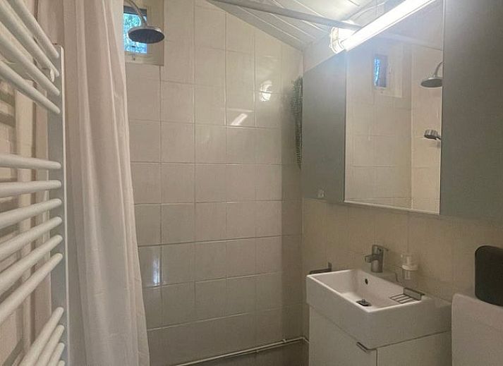 Rustieke tuinbank bij Huisje in Stegeren, vakantiehuis in Overijssel.