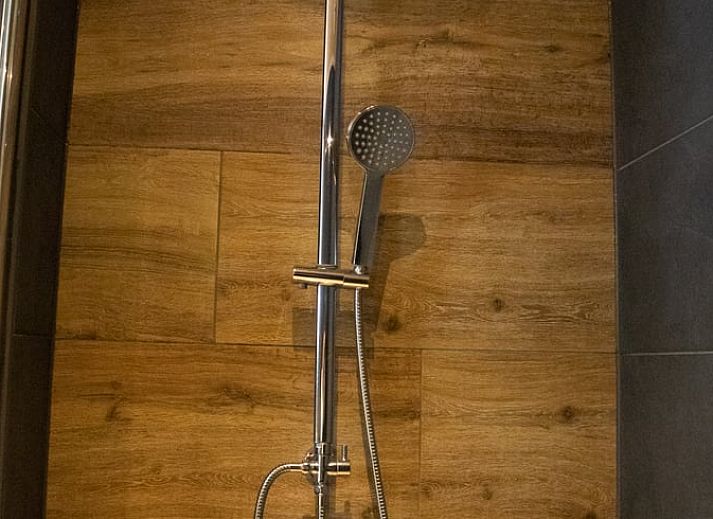 Exterior of Holiday home in Bruchterveld, Vecht region, Overijssel surrounded by green nature and tranquility.