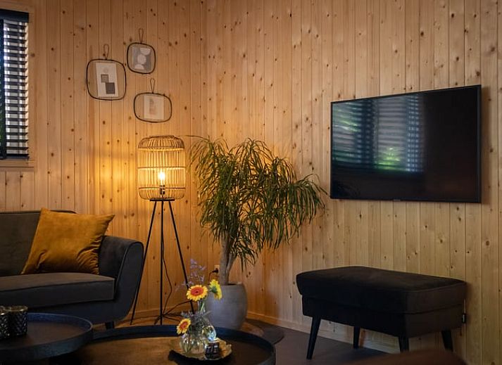 Modern bathroom of Holiday Home in Bruchterveld, Vechtstreek, Overijssel with luxurious bathtub and stylish finish.