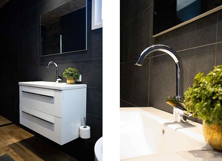 Moderne badkamer in vakantiehuis OV527, Bruchterveld, Overijssel.