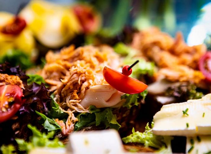 Hot tub at Holiday home in Hoonhorst, relax in the Vecht region, Overijssel.