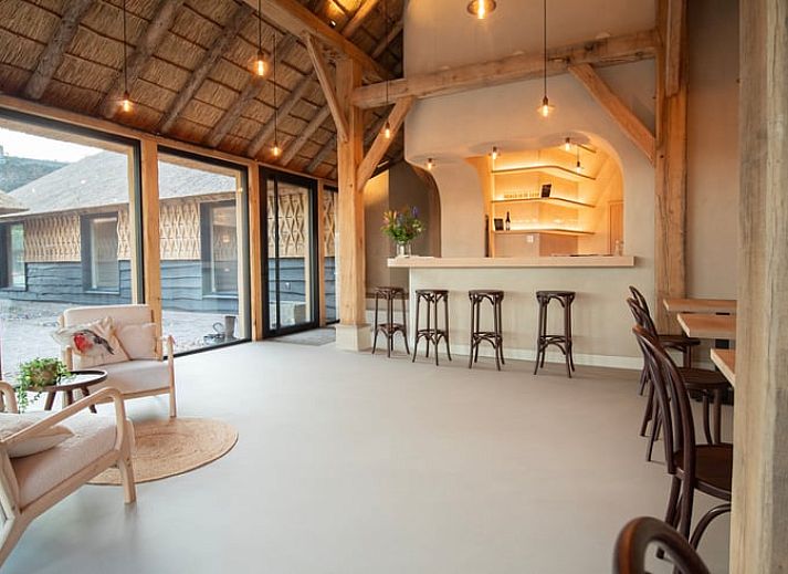 Stilvolles Schlafzimmer im Ferienhaus in Collendoorn mit komfortablen Betten, Vechtstreek, Overijssel.