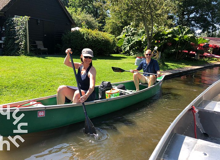 Pittoreske grachten in Giethoorn nabij OV270 vakantiehuis, ideaal voor een ontspannen verblijf in Noordwest Overijssel.