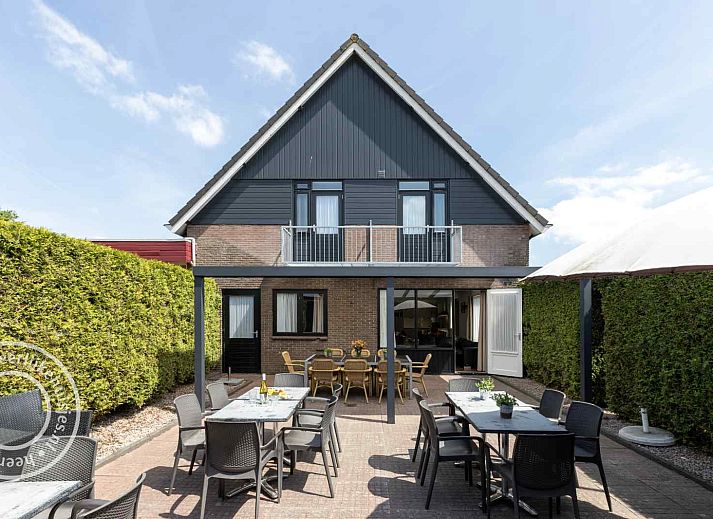 Guest house 5501112 • Holiday property Noordwest Overijssel • Vakantiehuis voor 10 pers. in centrum van Giethoorn 