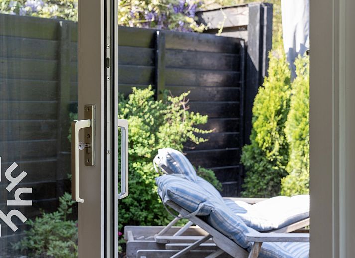 Natuurrijke omgeving met herten bij OV592 vakantiehuis in Giethoorn, Overijssel.
