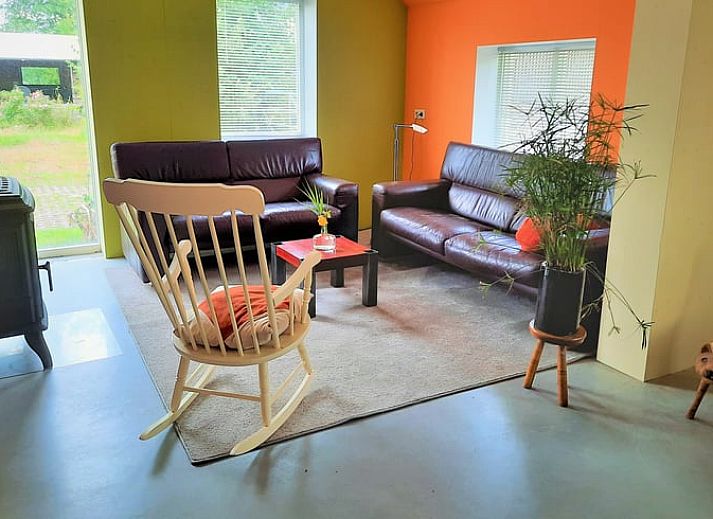 Enjoy a relaxing evening in the Jacuzzi at Huisje in Giethoorn, a cozy vacation home in Northwest Overijssel, Overijssel.