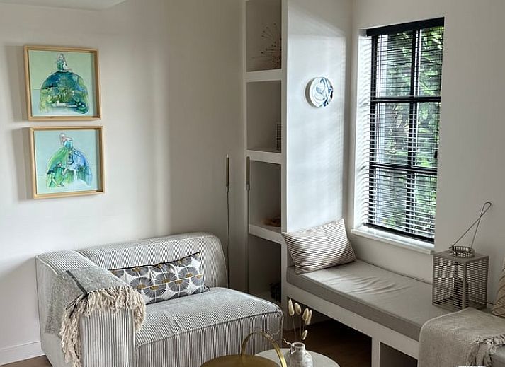 Charmantes Ferienhaus mit Reetdach in Giethoorn im Nordwesten von Overijssel.