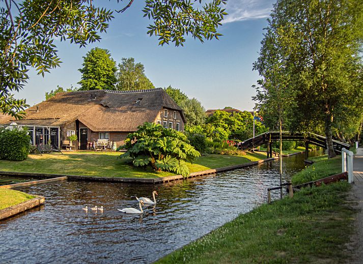 Guest house 5501139 • Holiday property Noordwest Overijssel • Charmant 6 persoons vakantiehuis met hottub en sauna,