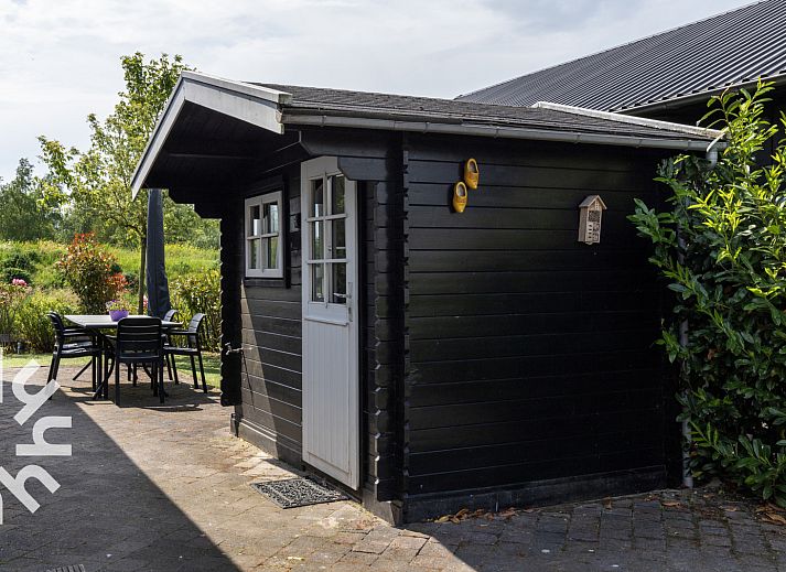Erholsamer Kanalblick im Ferienhaus OV535 in Giethoorn, Nordwest Overijssel, Overijssel.
