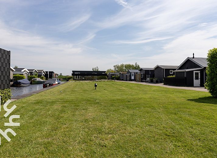 Moderne Kueche im Ferienhaus OV535 in Giethoorn, komplett ausgestattet fuer Ihren Komfort in Nordwest Overijssel, Overijssel.