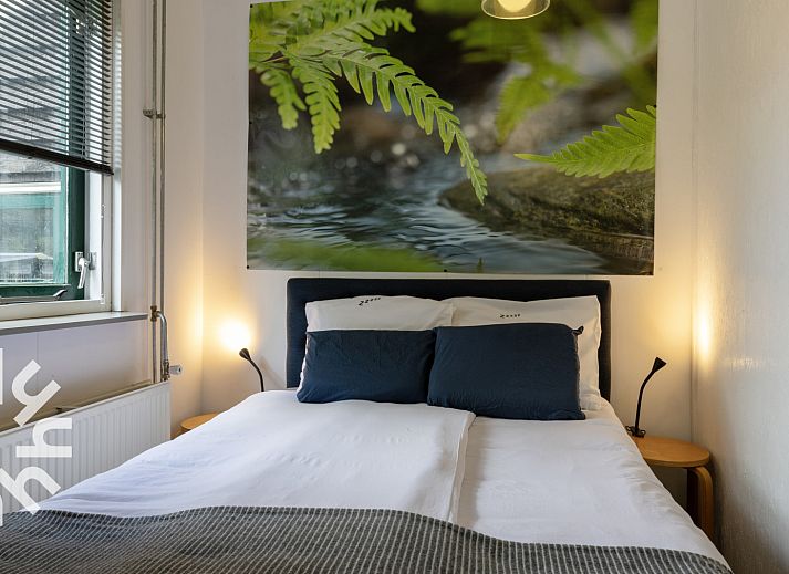 Vacation home OV480 in Giethoorn, Northwest Overijssel, with green garden and terrace for relaxing stay in nature.