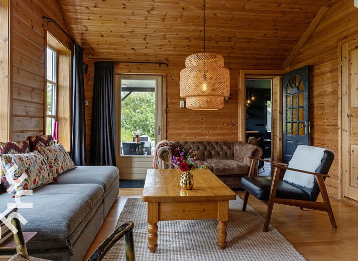 Moderne badkamer in vakantiehuis OV692, Giethoorn, Noordwest Overijssel, Overijssel.