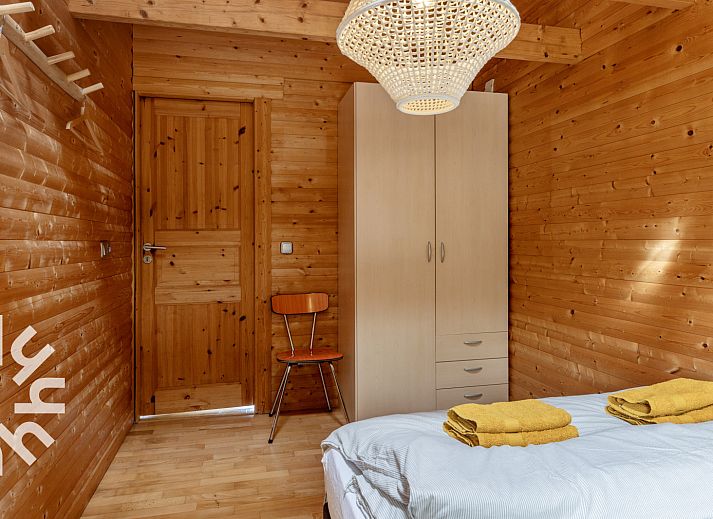 Moderne badkamer in vakantiehuis OV692, Giethoorn, Noordwest Overijssel, Overijssel.