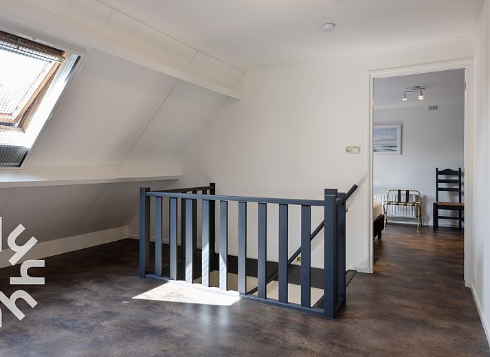 Gemuetliches Schlafzimmer im Ferienhaus OV459, Giethoorn, mit bequemem Bett und sanfter Beleuchtung.