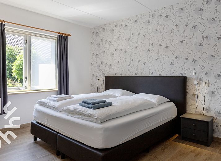 Luftaufnahme des Ferienhauses OV459 in Giethoorn, umgeben von gruener Natur in Nordwest Overijssel.