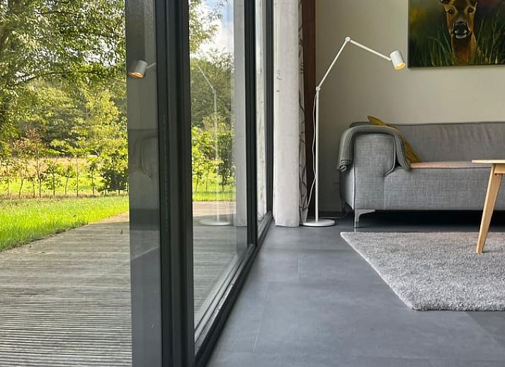 Ferienhaus in De Bult, umgeben von gruener Natur in Overijssel.