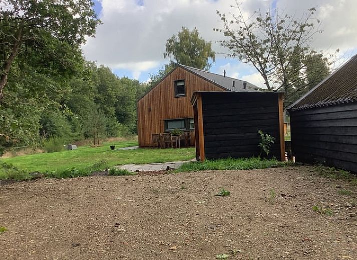 Entspannen Sie sich in der Sauna im Huisje in De Bult, einem Ferienhaus in Overijssel.