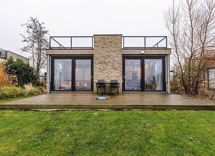 Vrijstaande woning in Wanneperveen met ruim terras, ideaal vakantiehuis in Noordwest Overijssel voor natuurliefhebbers.