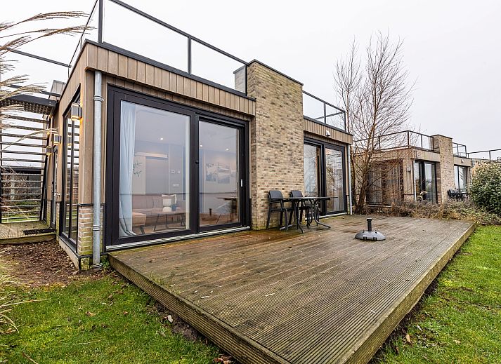 Vrijstaande woning in Wanneperveen met ruim terras, ideaal vakantiehuis in Noordwest Overijssel voor natuurliefhebbers.