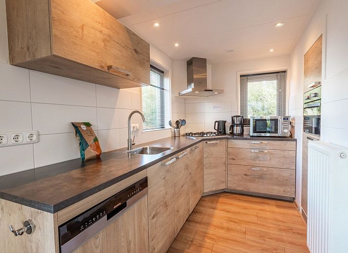 Verblijf 550645 - Vakantiewoning Noordwest Overijssel - Vakantiehuis De Wiedense Meren - Villa Weerribben | 6p