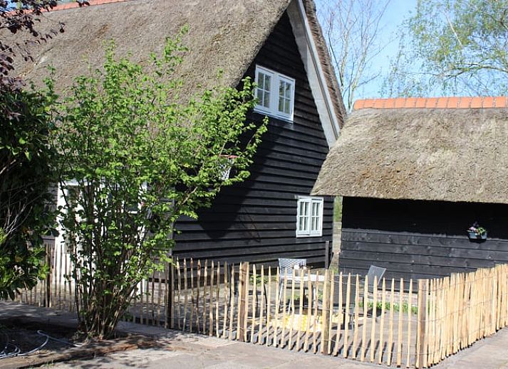 Guest house 550670 • Holiday property Noordwest Overijssel • Huisje in Wanneperveen