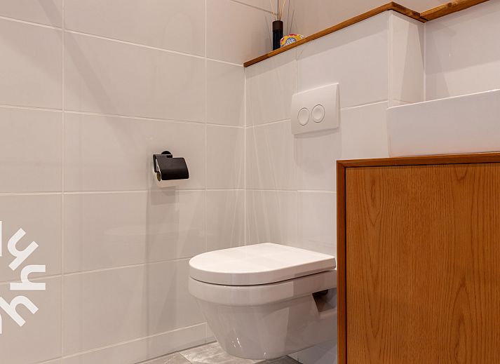 Riante tuin van vakantiehuis OV590 in Wanneperveen, Overijssel, met prachtig groen uitzicht.