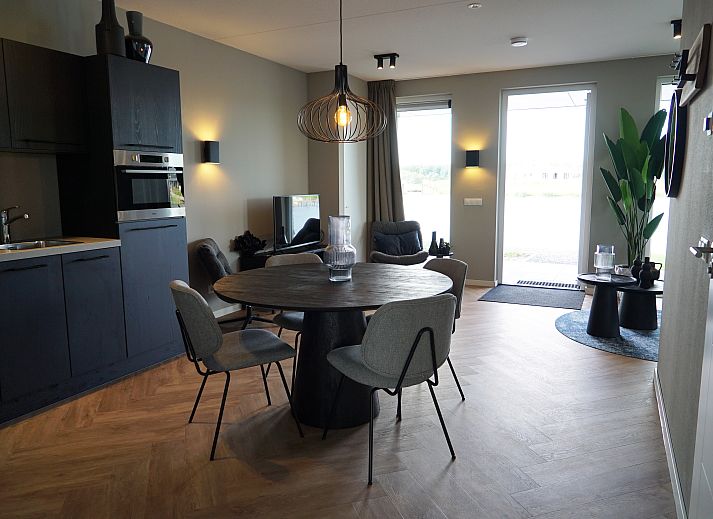 Guest house 550713 - Chalet Noordwest Overijssel - Chalet in Kampen